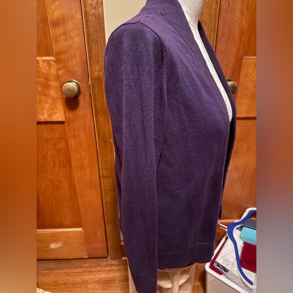 Worthington Purple Cardigan Sweater Classic Style - Picture 4 of 6